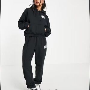 NWT Women's Jordan 2pc PLUS size Sweatsuit Set